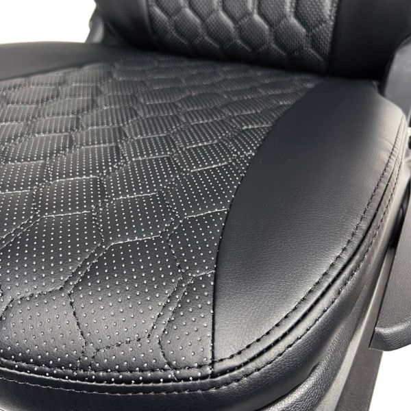 Чехлы Экокожа Ромб на Sollers Atlant (2022+) 3 места Чехлы Экокожа Ромб на Sollers Atlant (2022+) 3 места